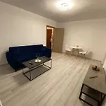 Black& White Apartment