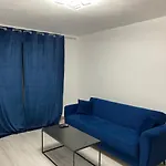 Black& White Apartment